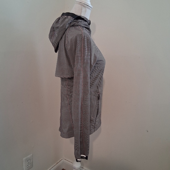 Lululemon Go The Distance Jacket Mini Pop Stripe Printed  Size 4 - Picture 5 of 10
